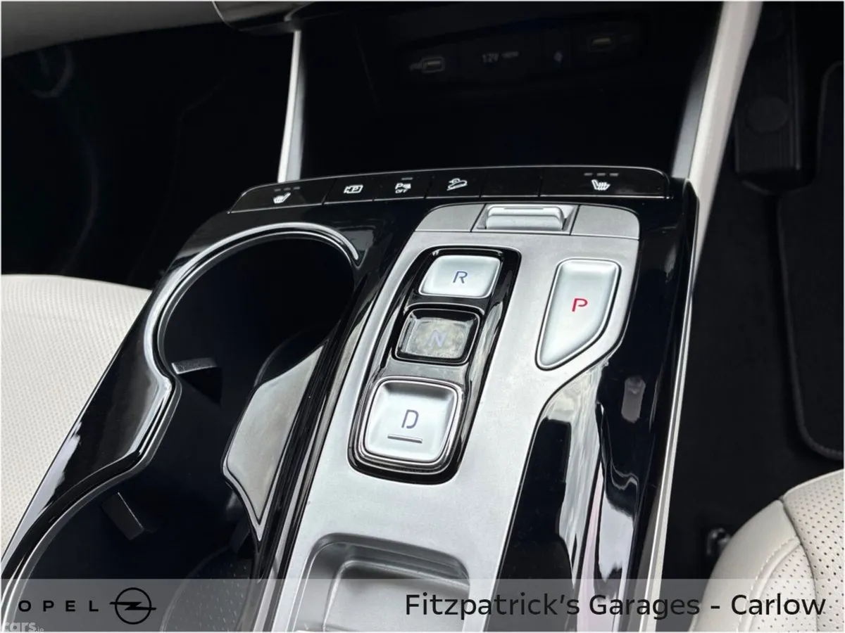 Hyundai Tucson SUV, Petrol Hybrid, 2022, Red