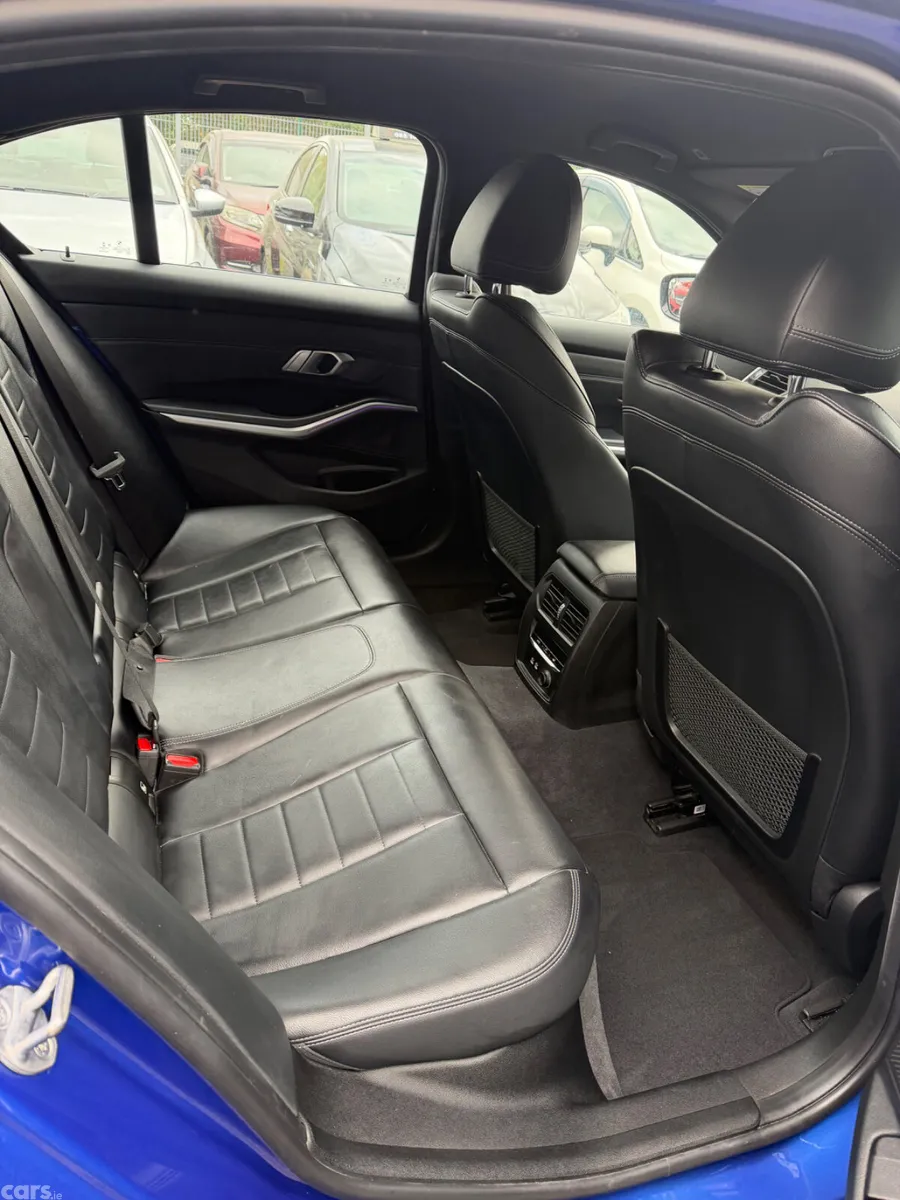 BMW 3-Series Saloon, Petrol Plug-in Hybrid, 2020, Blue