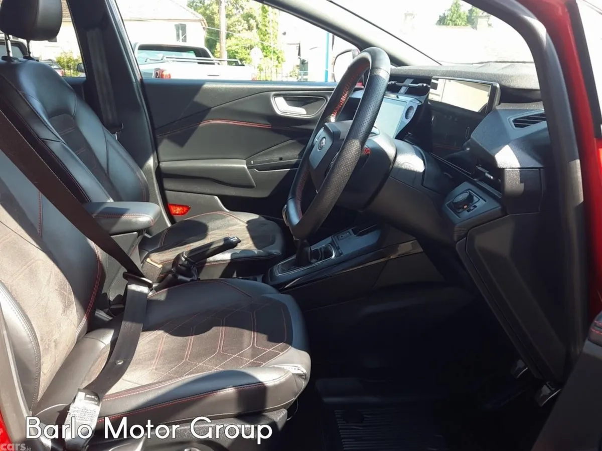 Ford Puma MPV, Petrol, 2025, Red