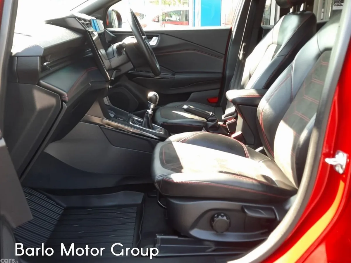 Ford Puma MPV, Petrol, 2025, Red