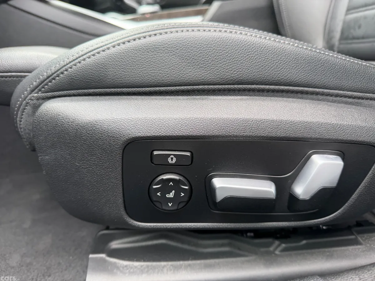 BMW 3-Series Saloon, Petrol Plug-in Hybrid, 2020, Blue