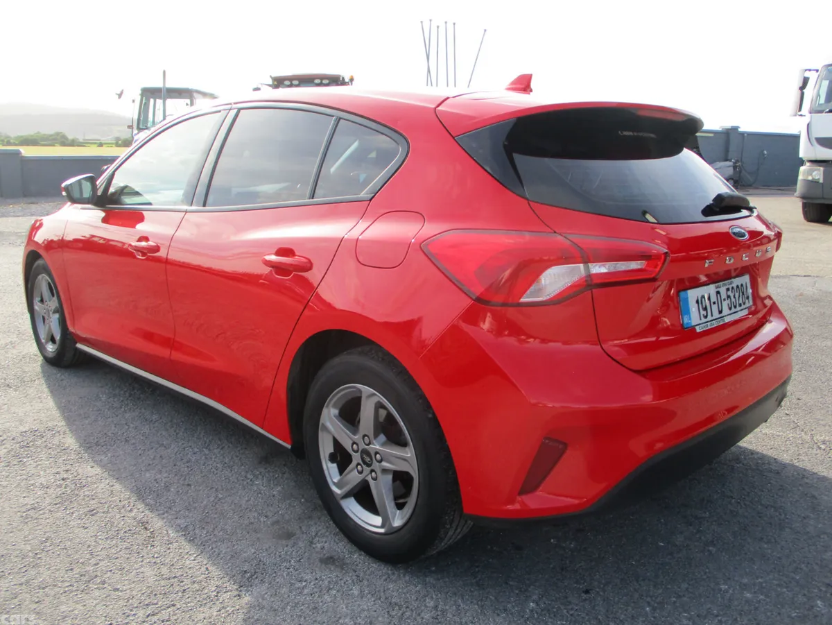 Ford Focus Hatchback, Diesel, 2019, Red