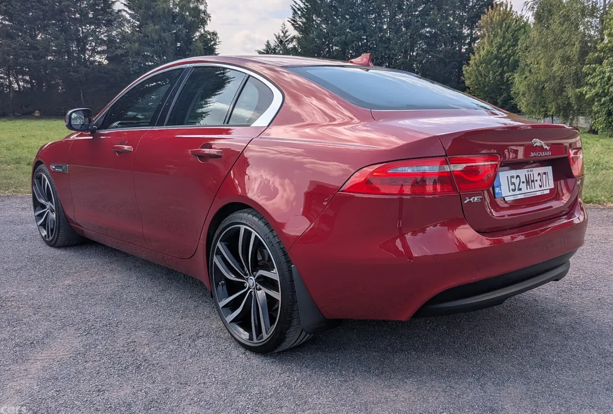 Jaguar XE Saloon, Diesel, 2015, Red