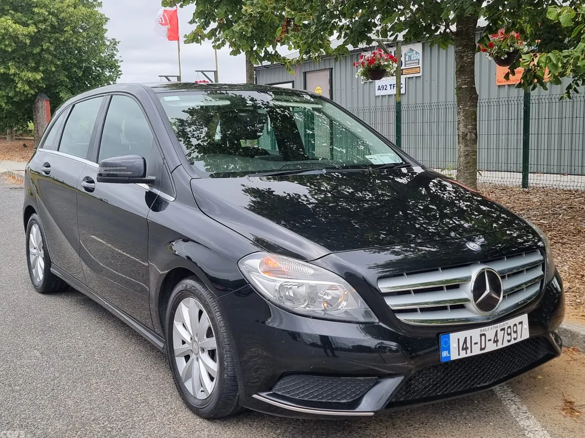 Mercedes-Benz B-Class MPV, Petrol, 2014, Black