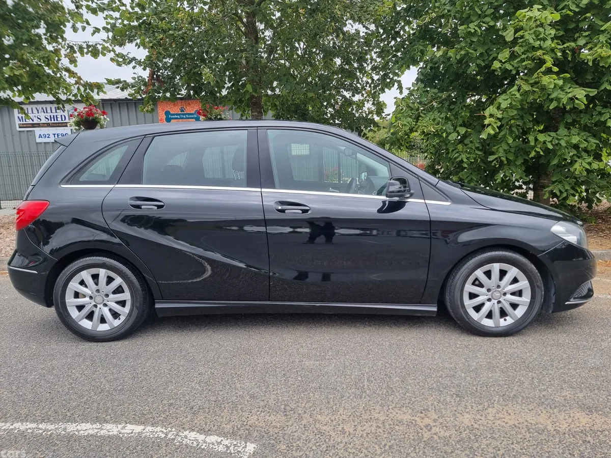 Mercedes-Benz B-Class MPV, Petrol, 2014, Black