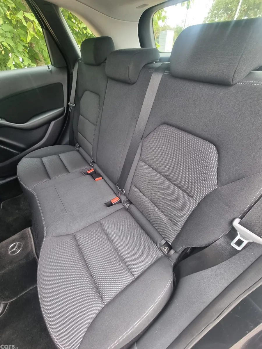 Mercedes-Benz B-Class MPV, Petrol, 2014, Black