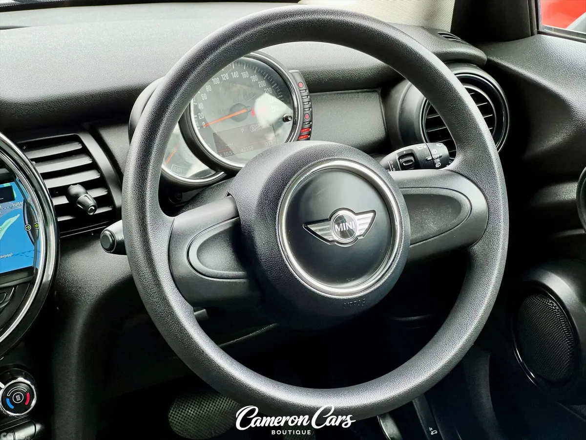 Mini Cooper Hatchback, Petrol, 2015, Blue