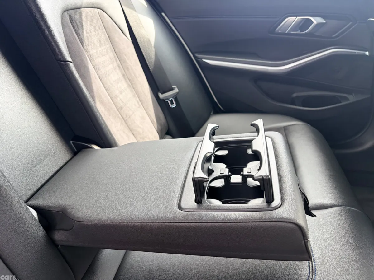 BMW 3-Series Saloon, Diesel, 2019, White
