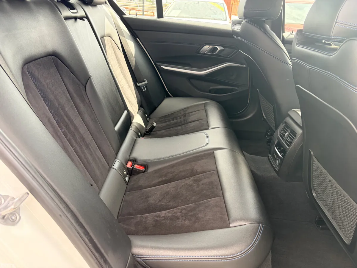 BMW 3-Series Saloon, Diesel, 2019, White