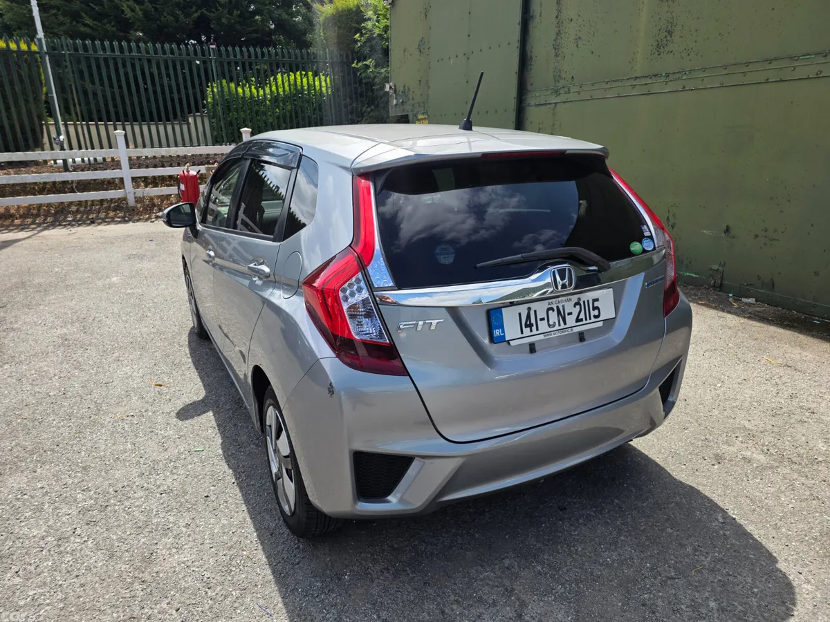 Honda Fit Hatchback, Petrol Hybrid, 2014, Grey