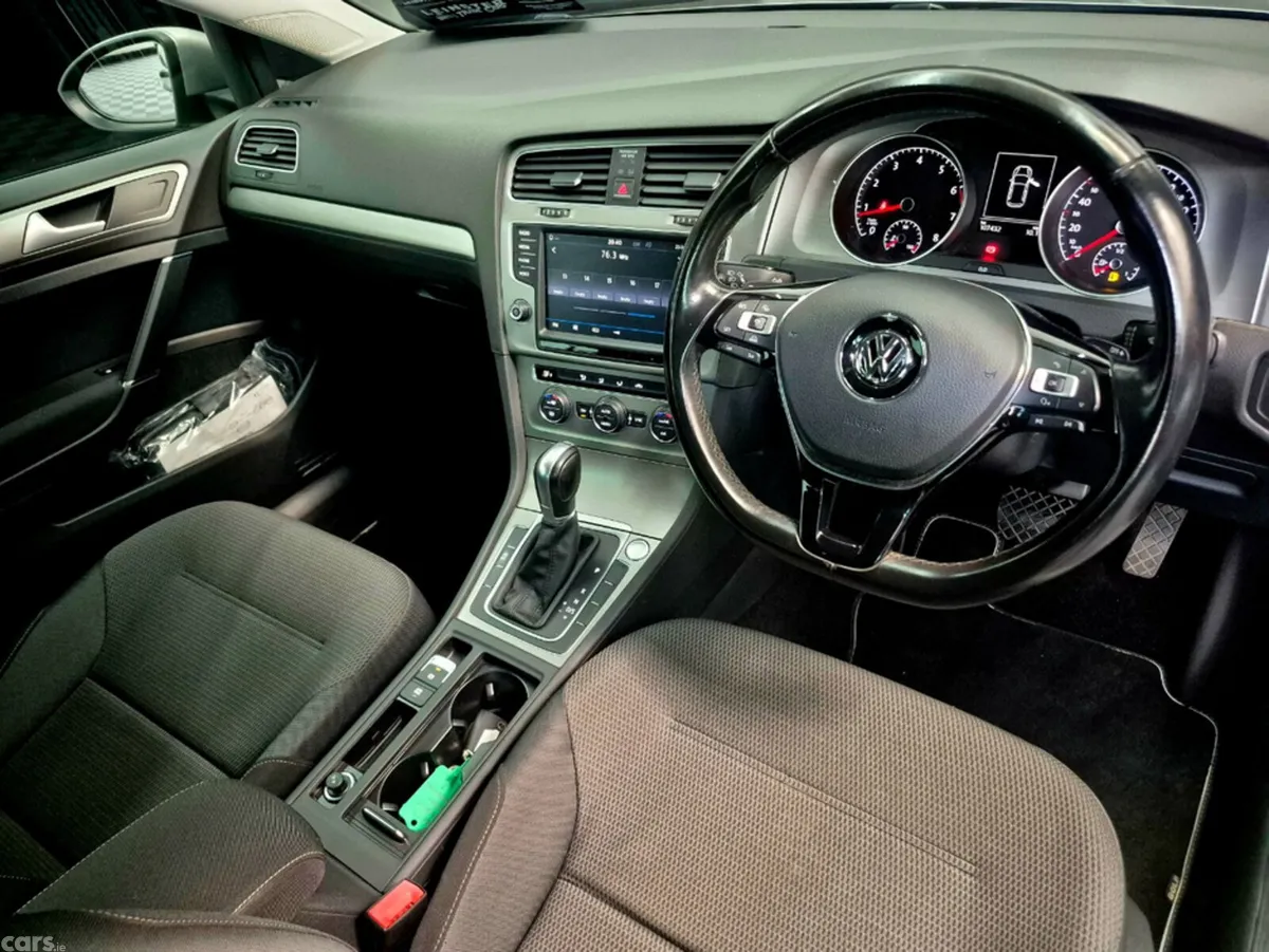Volkswagen Golf Hatchback, Petrol, 2017, Grey