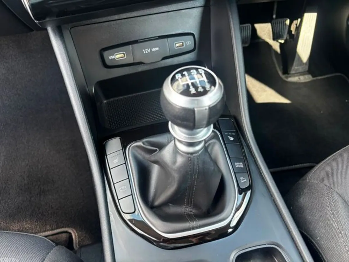 Hyundai Tucson MPV, Diesel, 2023, Blue
