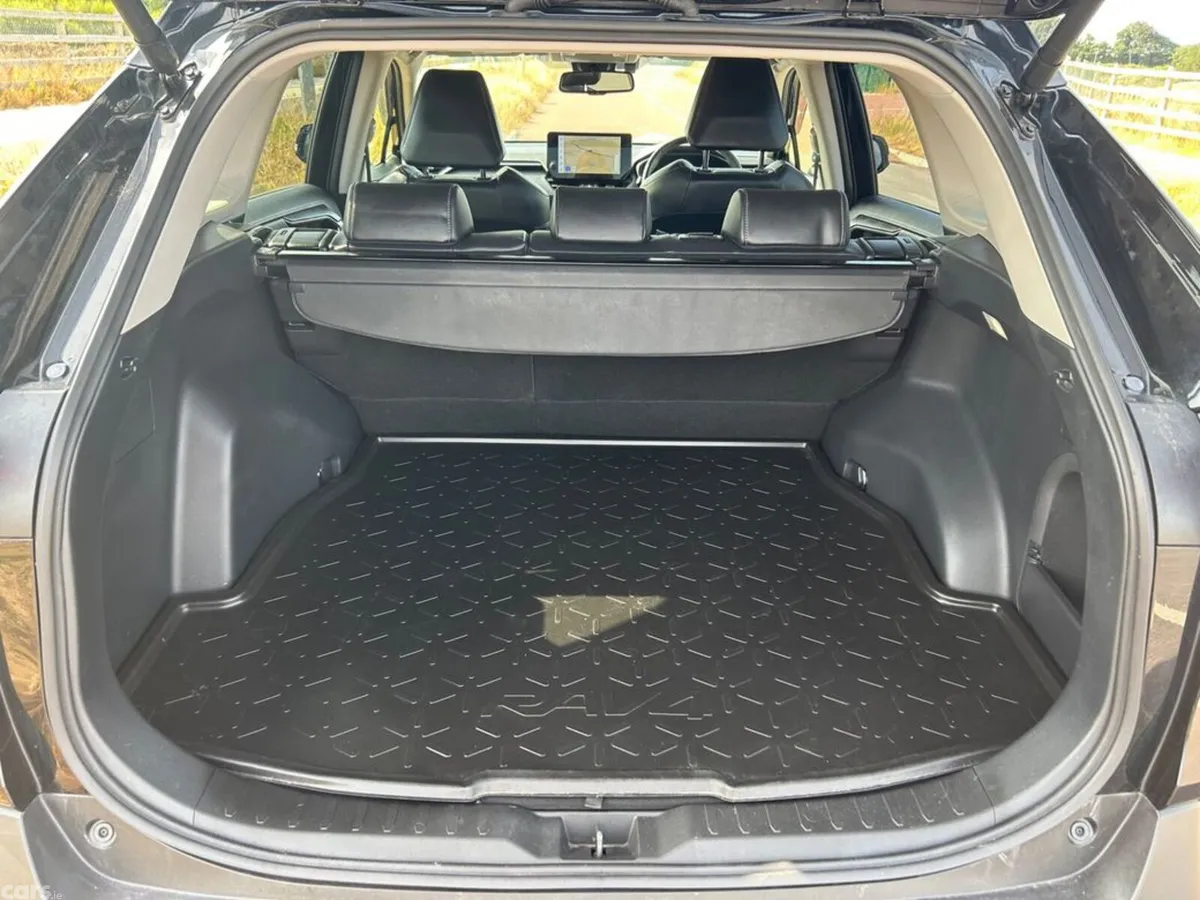 Toyota RAV4 SUV, Petrol Hybrid, 2025, Black