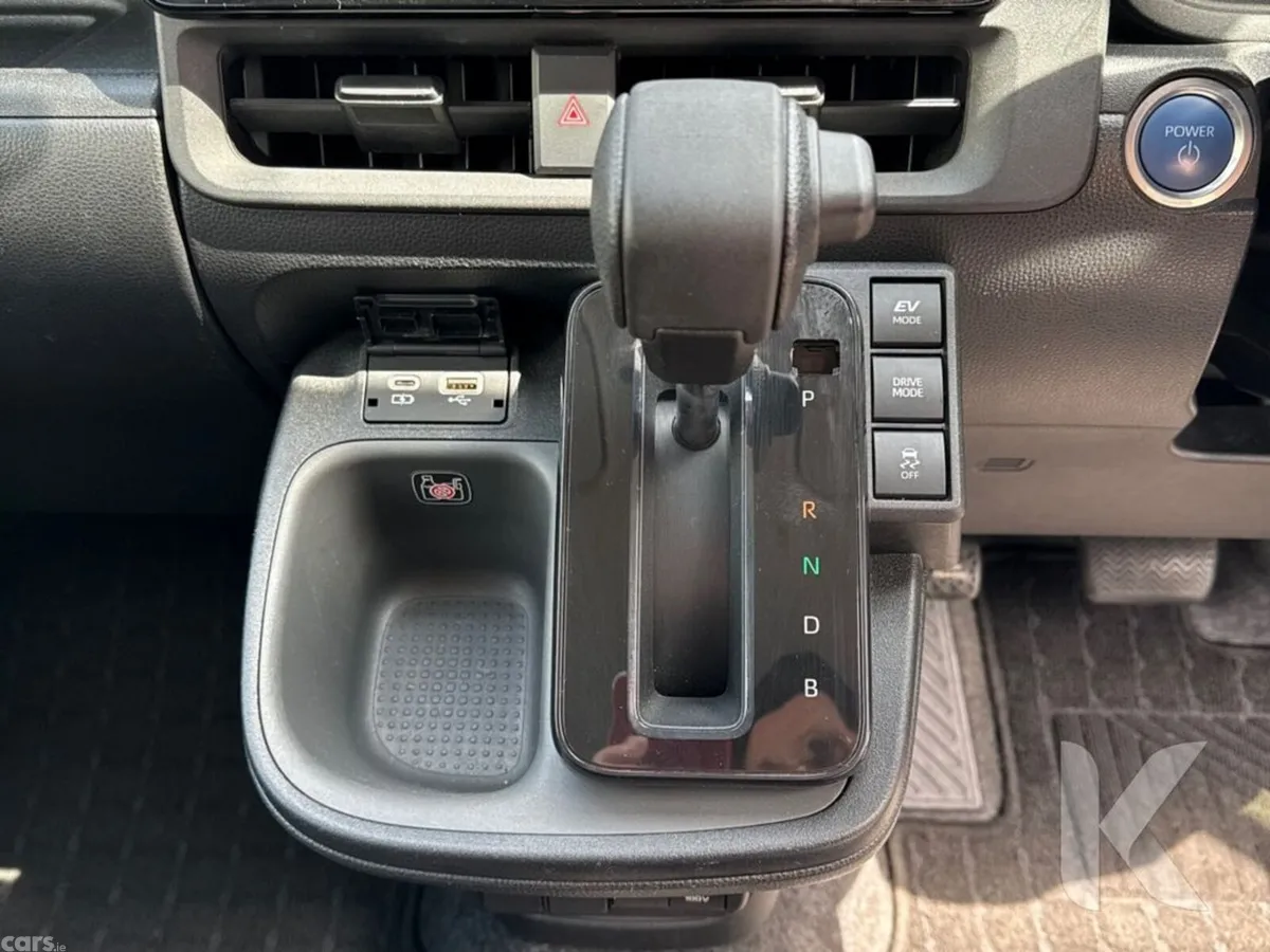 Toyota Sienta MPV, Petrol Hybrid, 2023, Grey