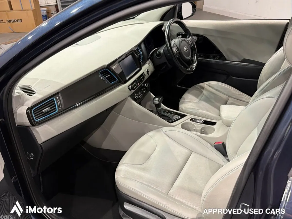 Kia Niro SUV, Petrol Plug-in Hybrid, 2019, Blue