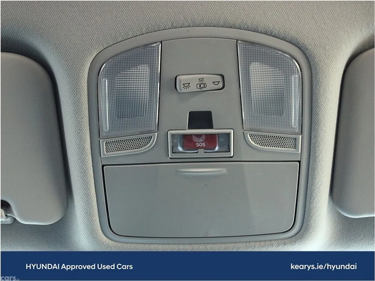 Hyundai KONA MPV, Petrol, 2023, White