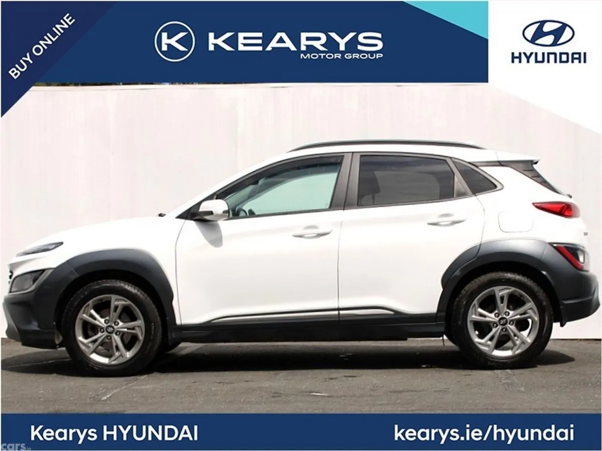 Hyundai KONA MPV, Petrol, 2023, White