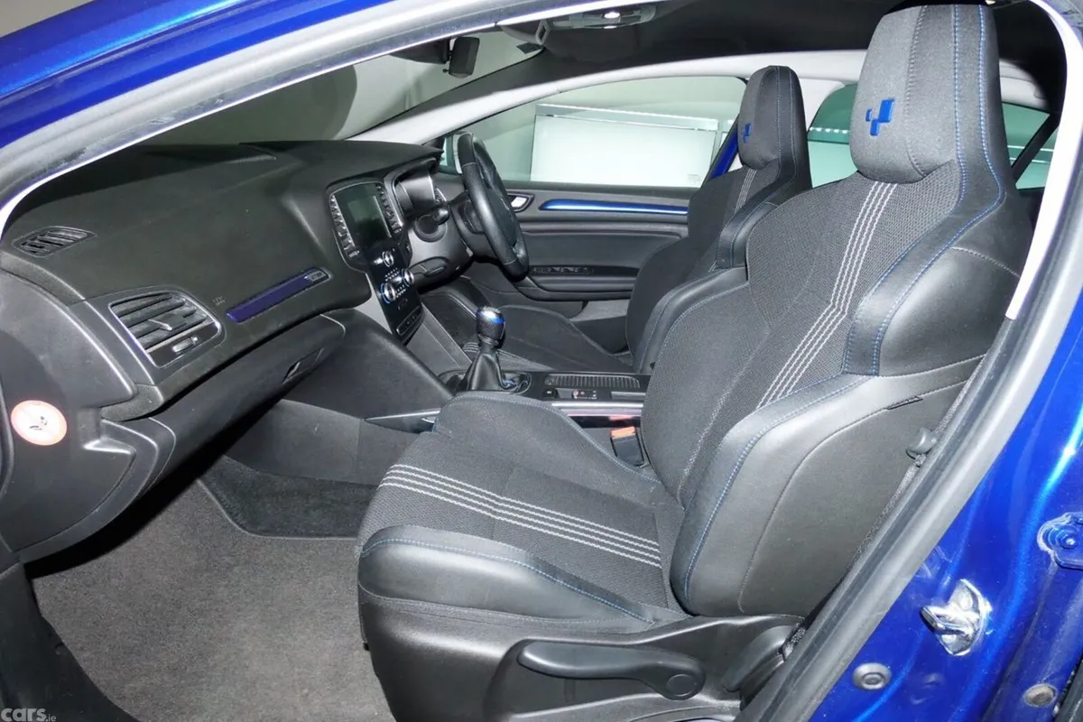 Renault Megane Hatchback, Diesel, 2016, Blue