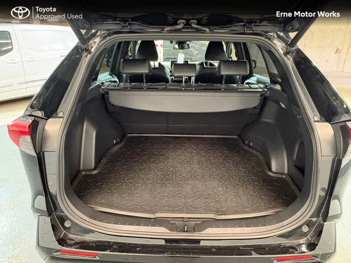Toyota RAV4 SUV, Petrol Hybrid, 2021, Black