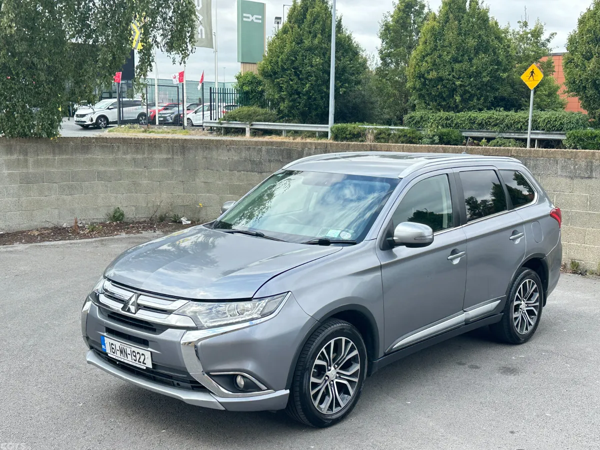 Mitsubishi Outlander SUV, Diesel, 2016, Grey