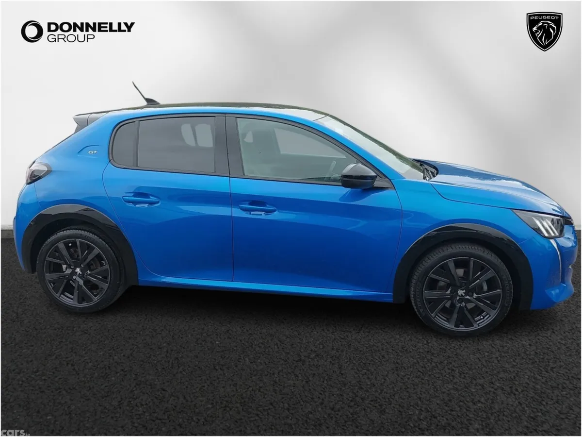 Peugeot 208 Hatchback, Petrol, 2023, Blue