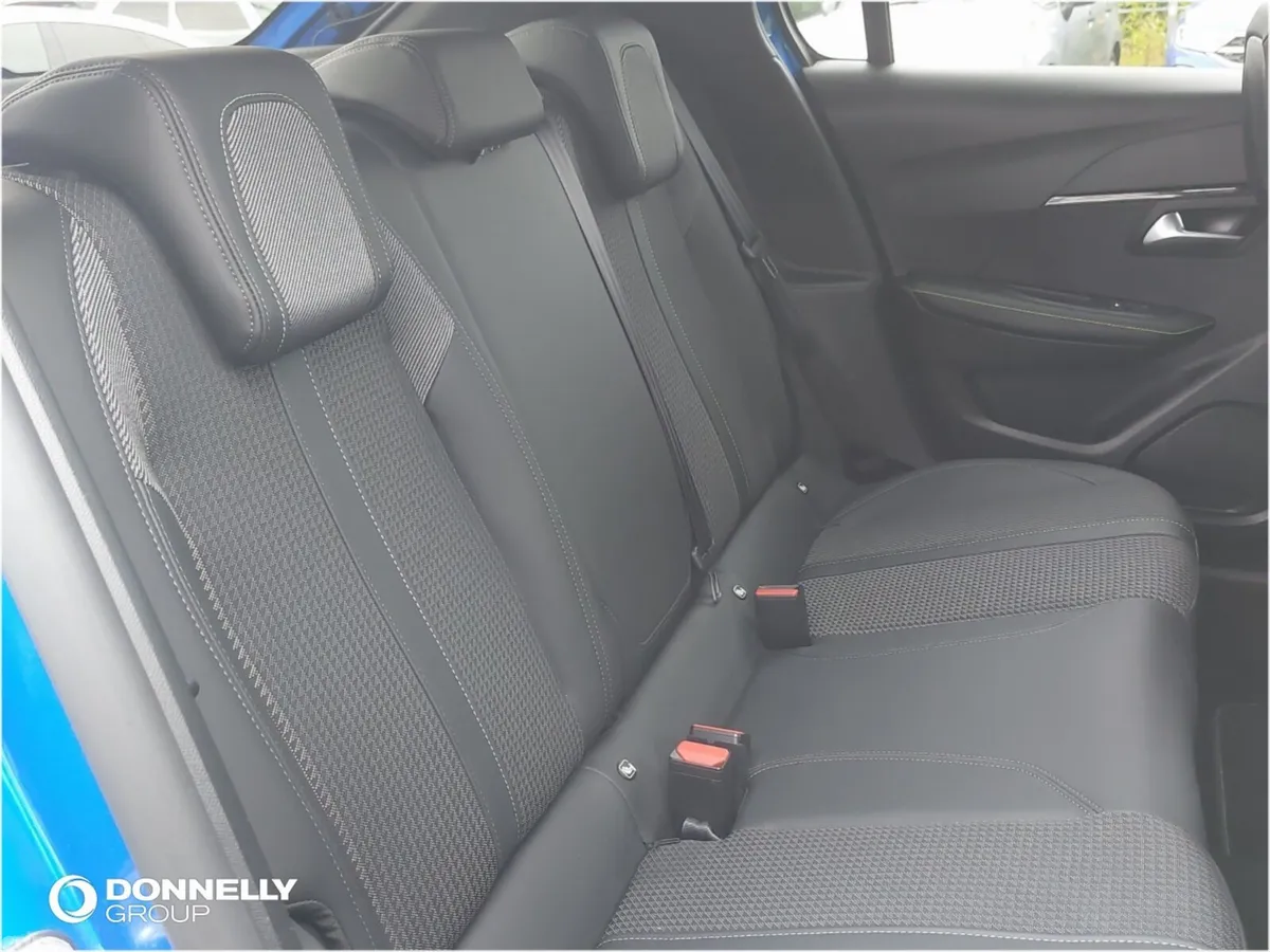 Peugeot 208 Hatchback, Petrol, 2023, Blue