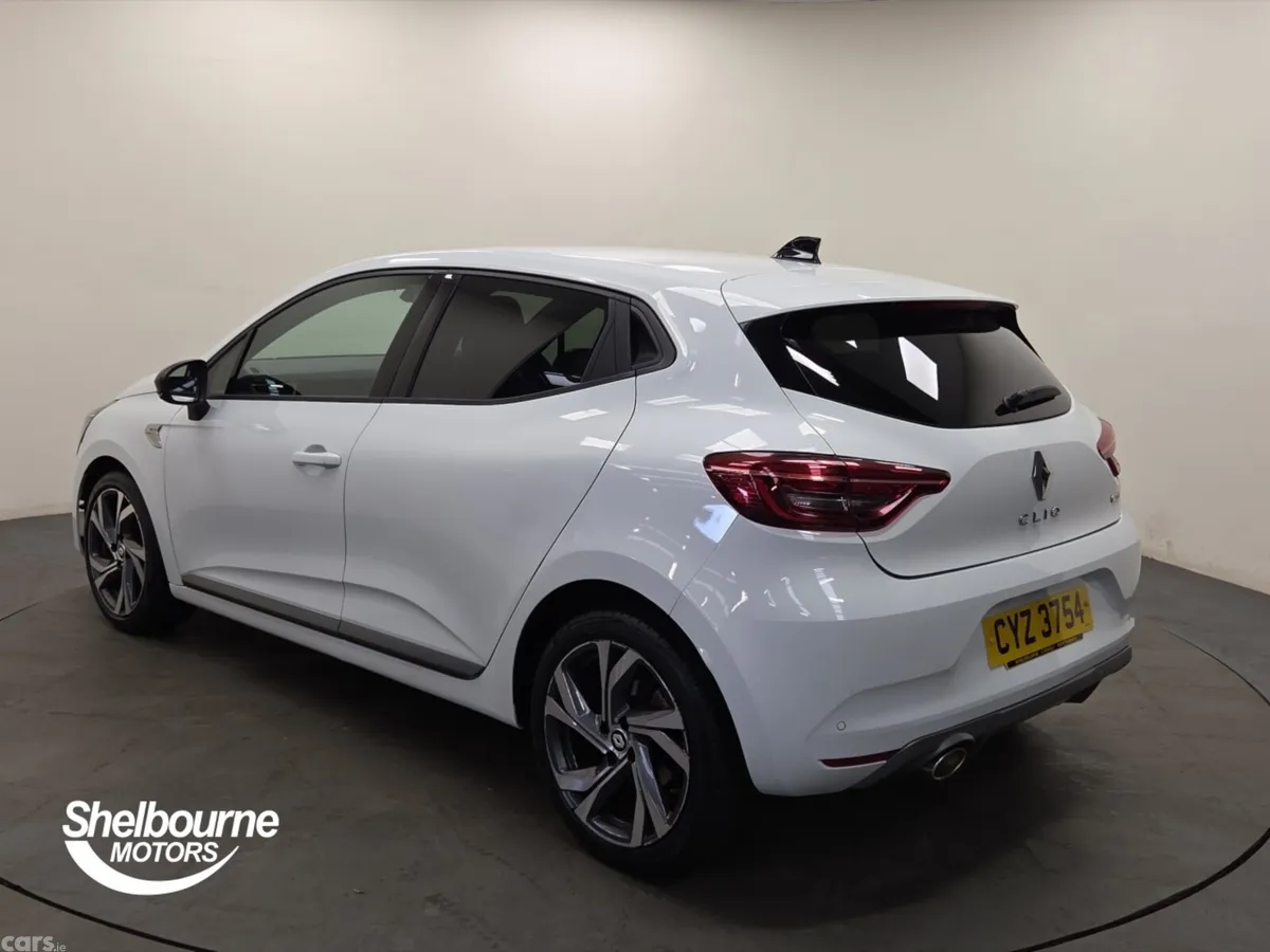Renault Clio Hatchback, Petrol, 2023, White