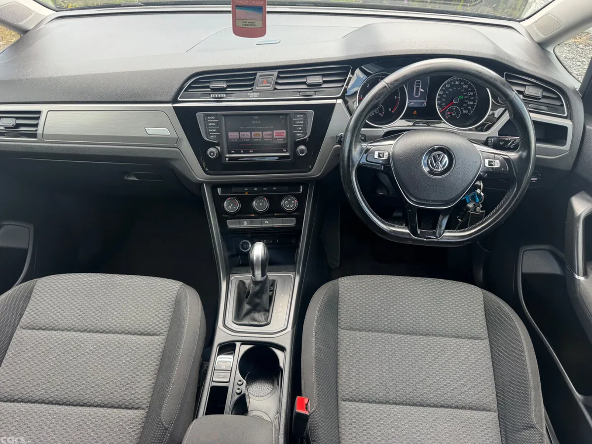 Volkswagen Touran MPV, Diesel, 2016, Blue