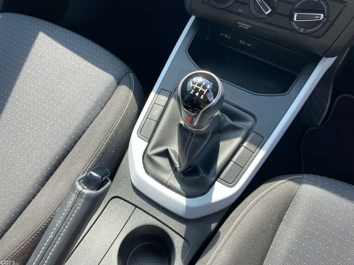SEAT Arona SUV, Petrol, 2024, White