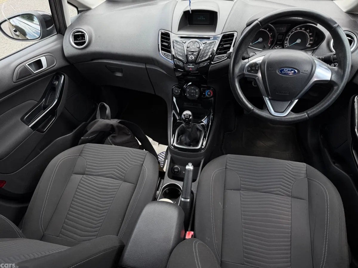 Ford Fiesta Hatchback, Petrol, 2015, Black