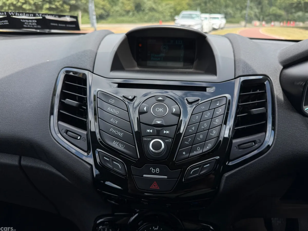 Ford Fiesta Hatchback, Petrol, 2015, Black