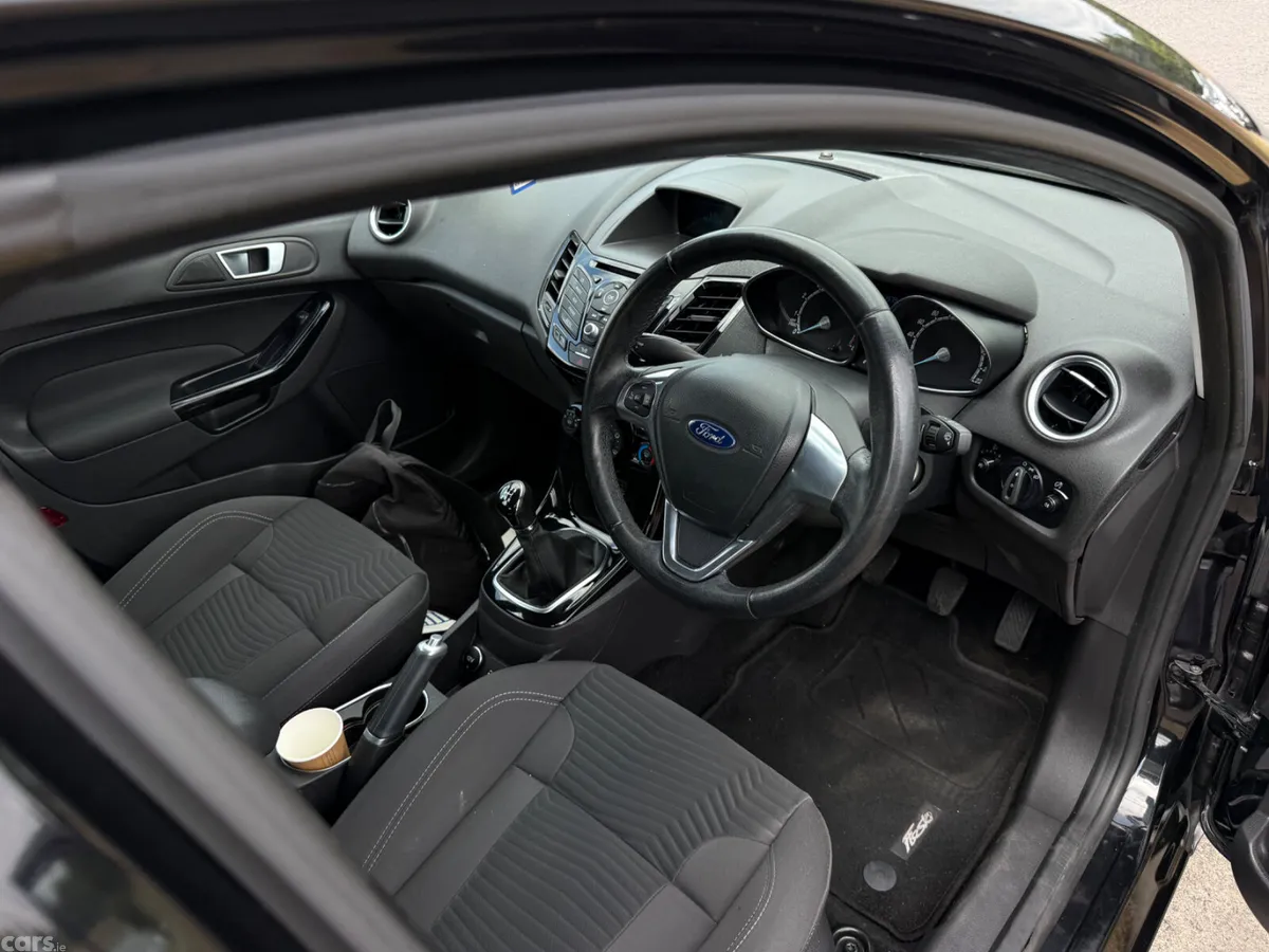 Ford Fiesta Hatchback, Petrol, 2015, Black