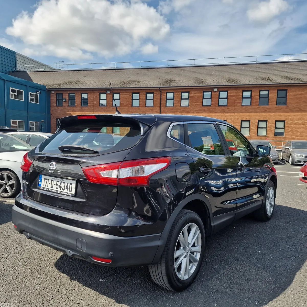 Nissan Qashqai SUV, Petrol, 2017, Black
