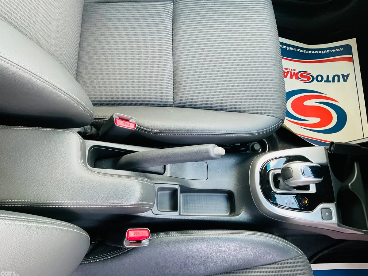 Honda Fit Hatchback, Petrol Hybrid, 2018, Other