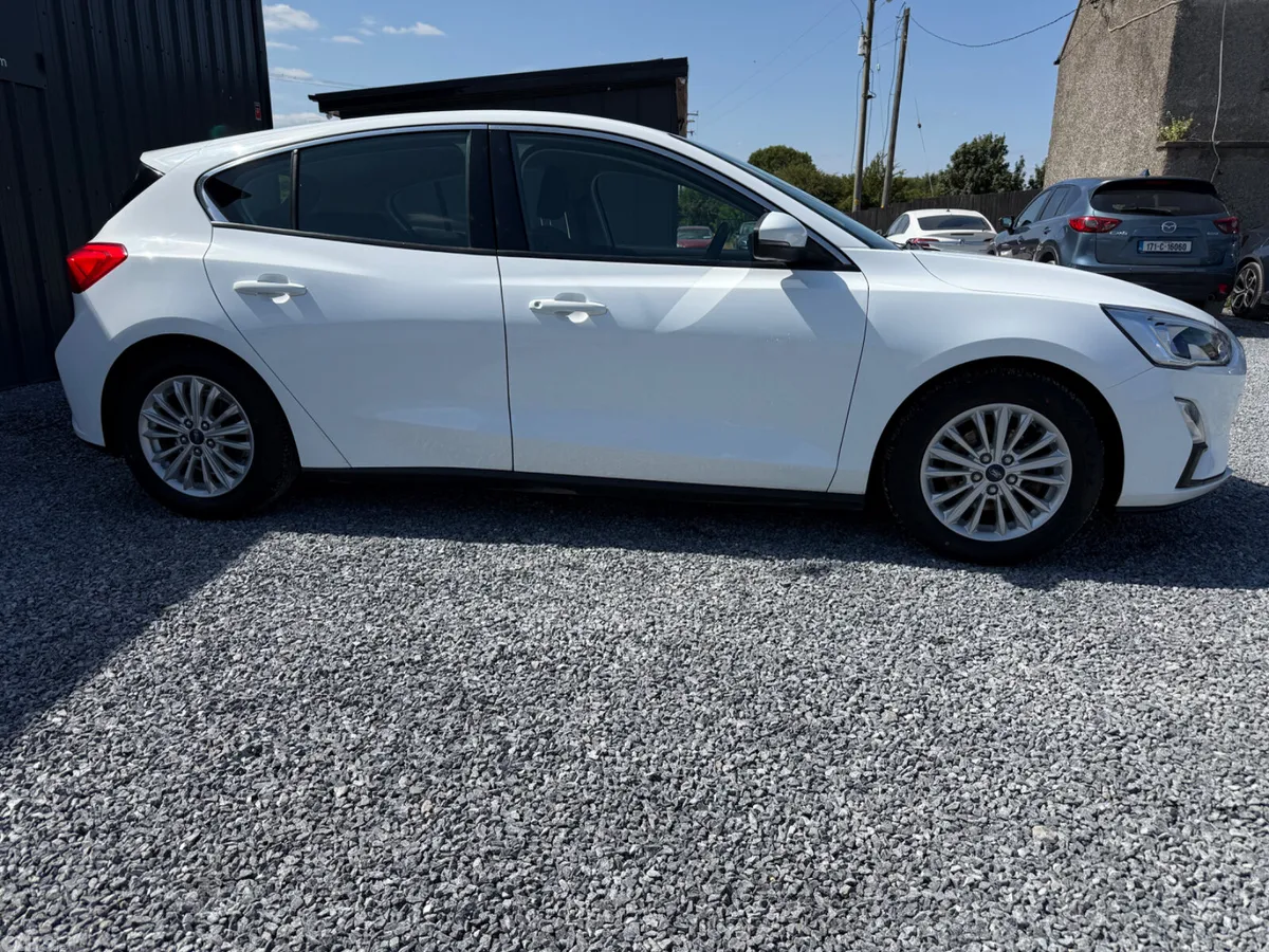 Ford Focus Hatchback, Petrol, 2020, White