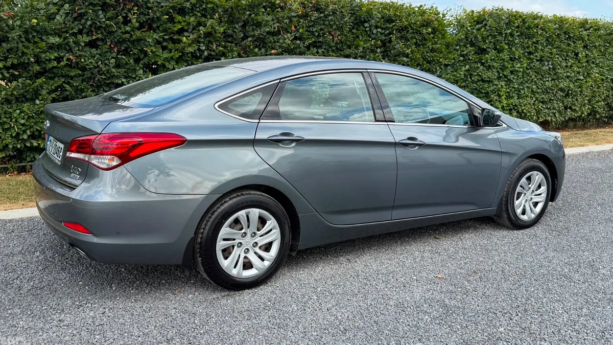 Hyundai i40 Saloon, Diesel, 2017, Grey