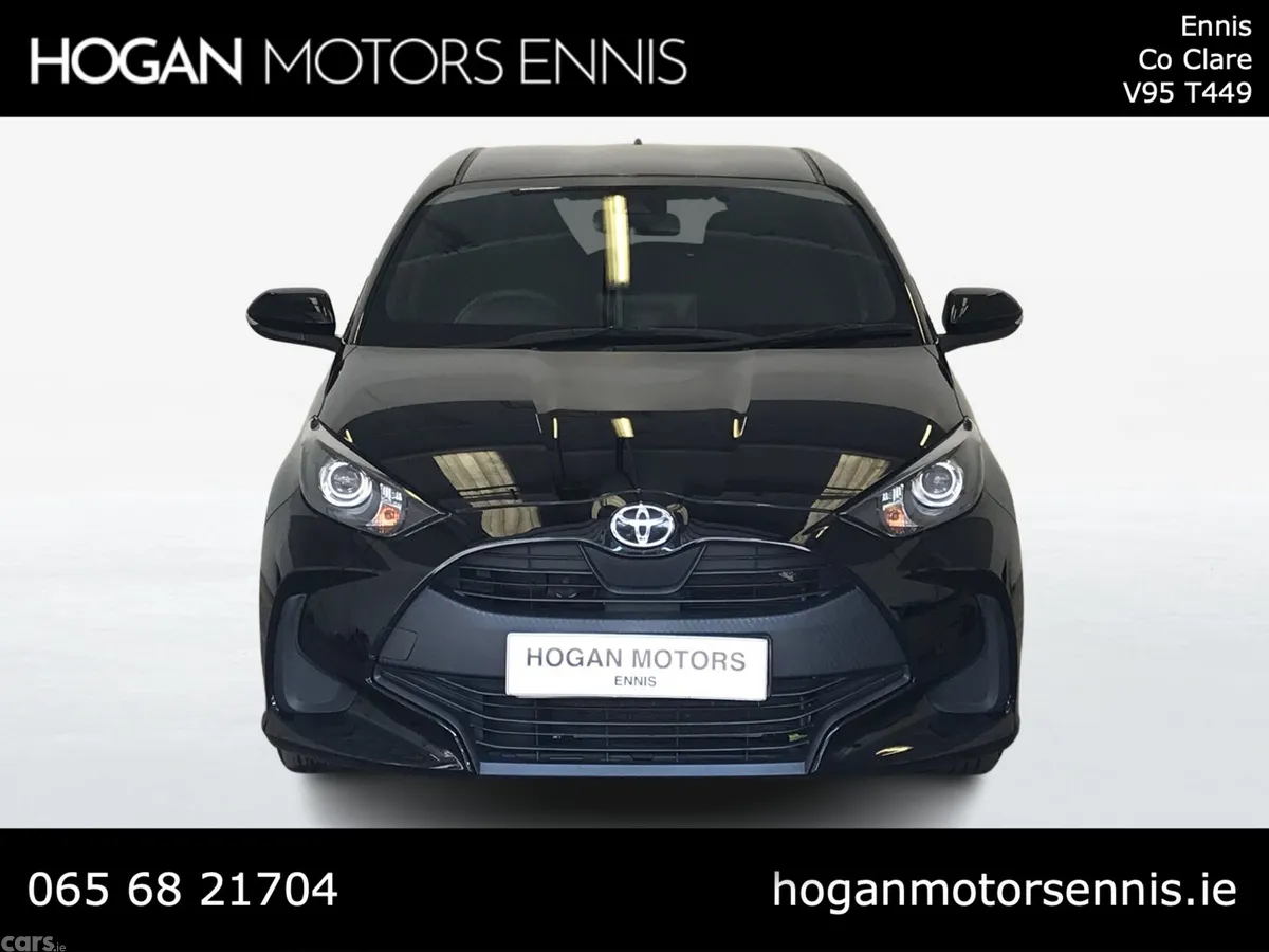 Toyota Yaris Hatchback, Petrol, 2022, Black
