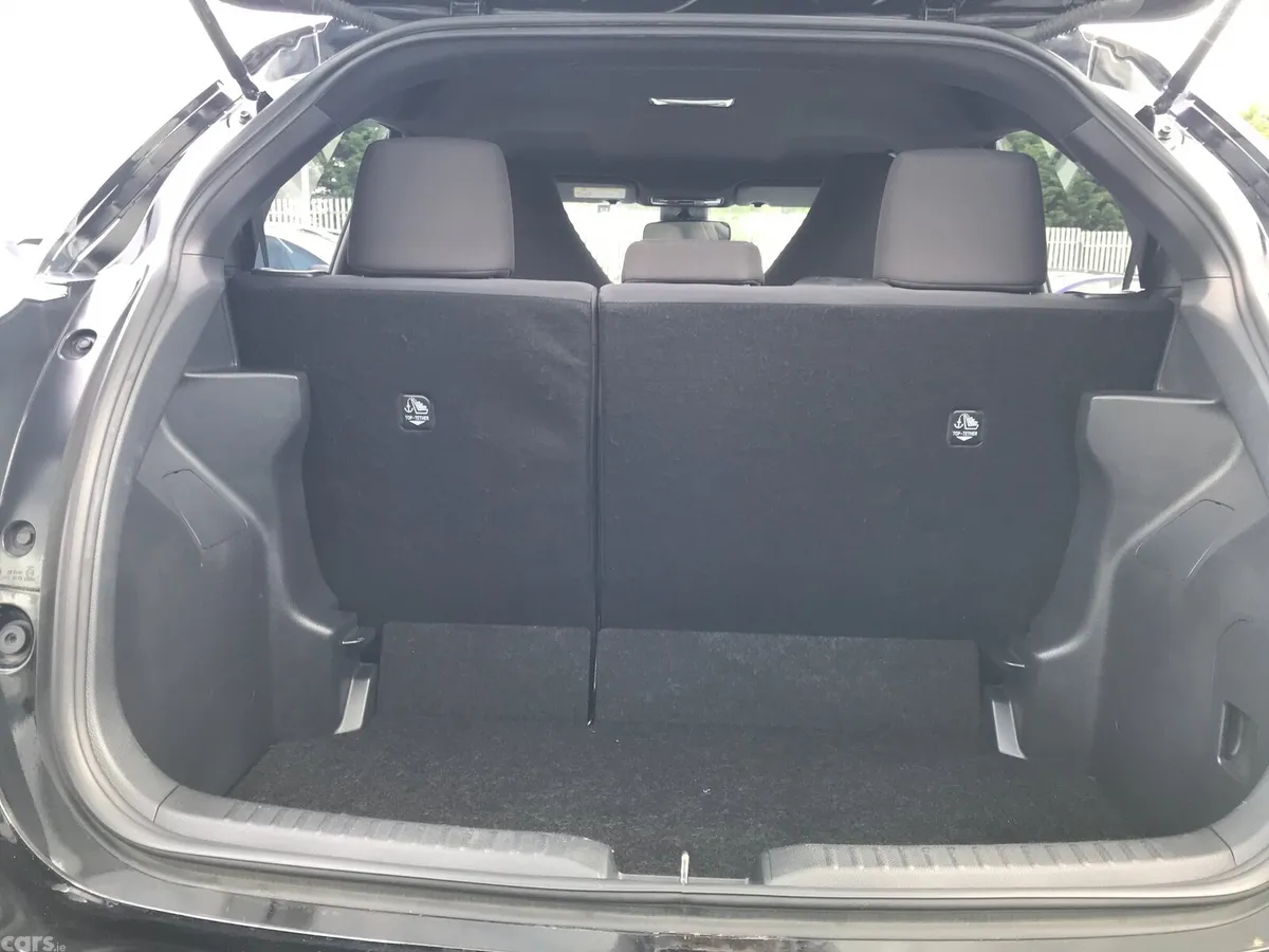 Toyota Yaris Hatchback, Petrol, 2022, Black