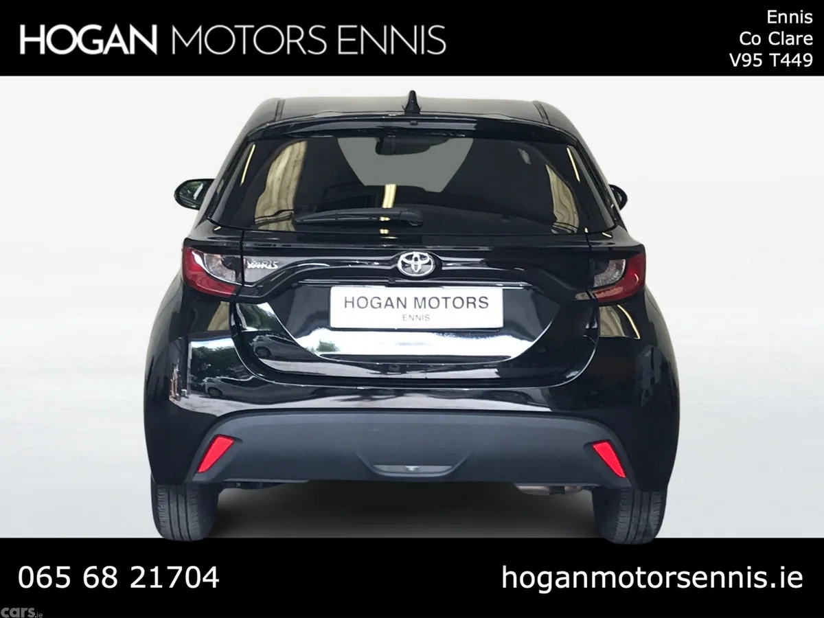 Toyota Yaris Hatchback, Petrol, 2022, Black