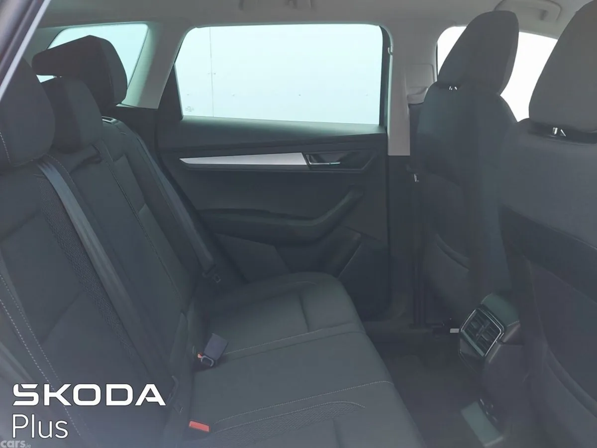 Skoda Karoq SUV, Diesel, 2023, Grey