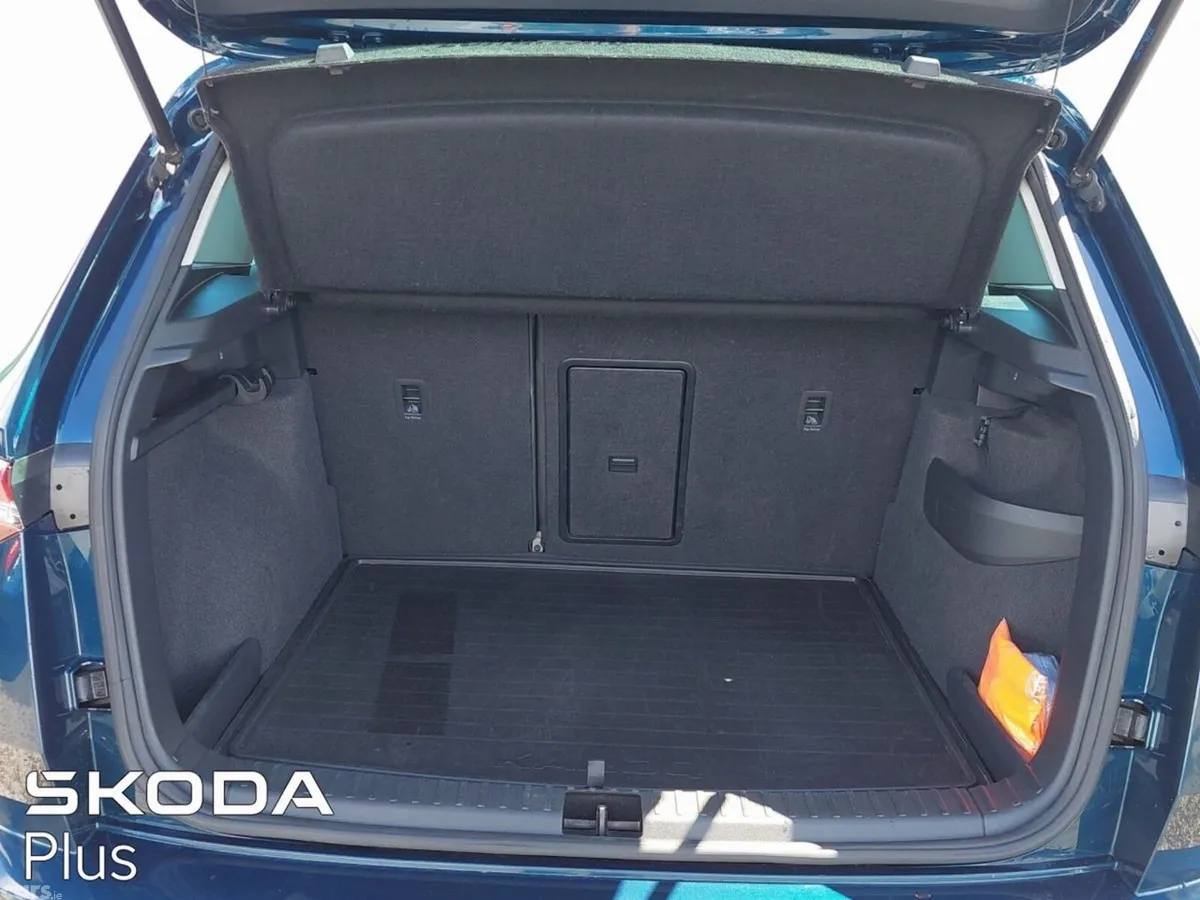 Skoda Karoq SUV, Diesel, 2023, Blue