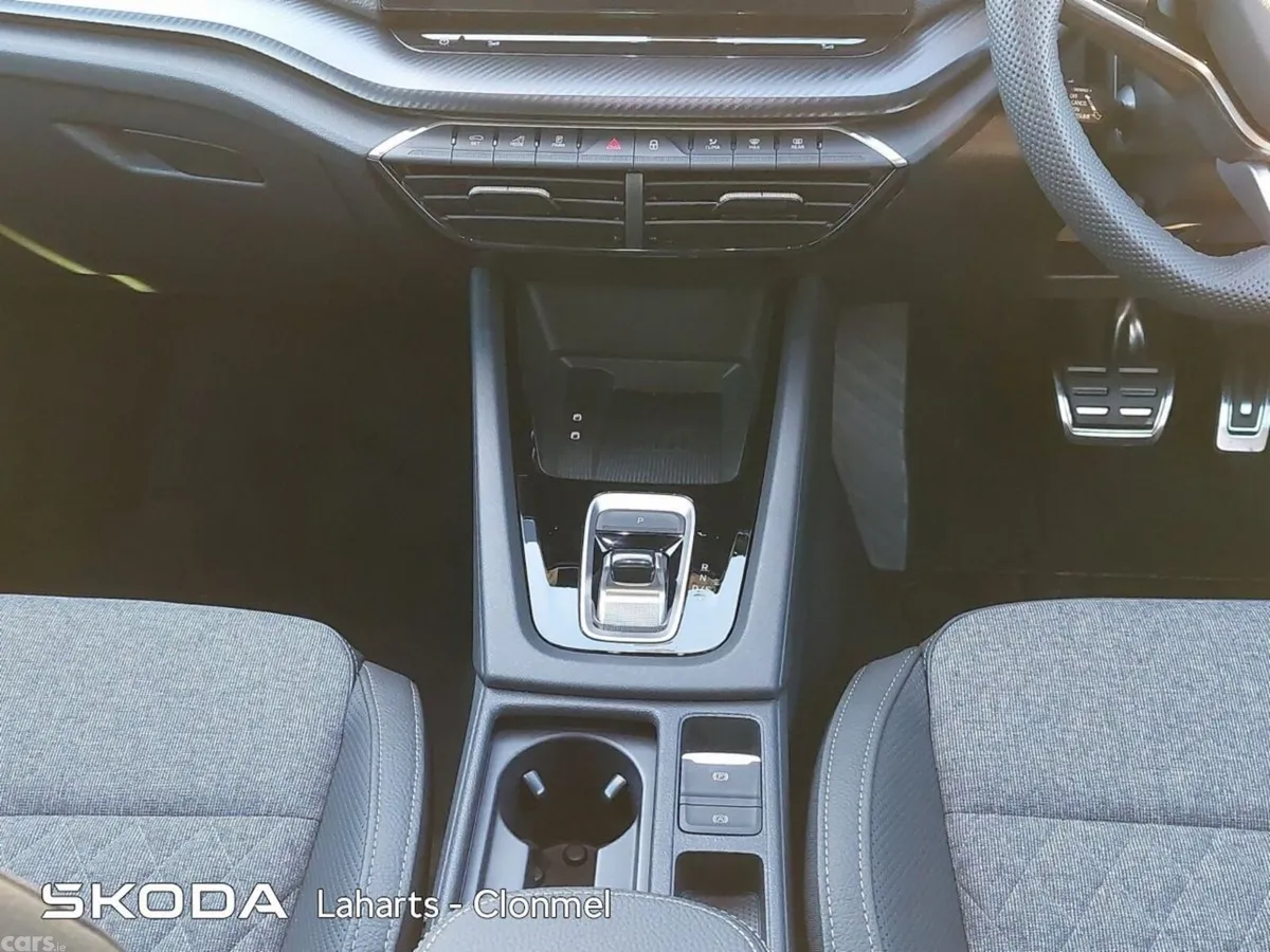 Skoda Octavia Saloon, Diesel, 2026, White