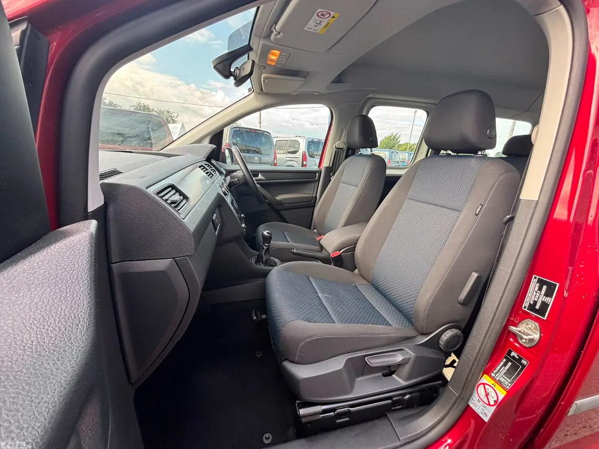 Volkswagen Caddy MPV, Diesel, 2021, Red