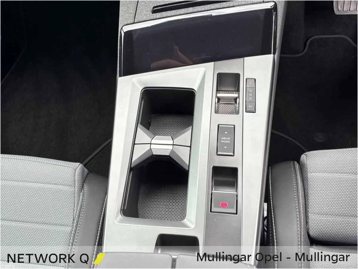 Opel Grandland SUV, Petrol Hybrid, 2026, Blue