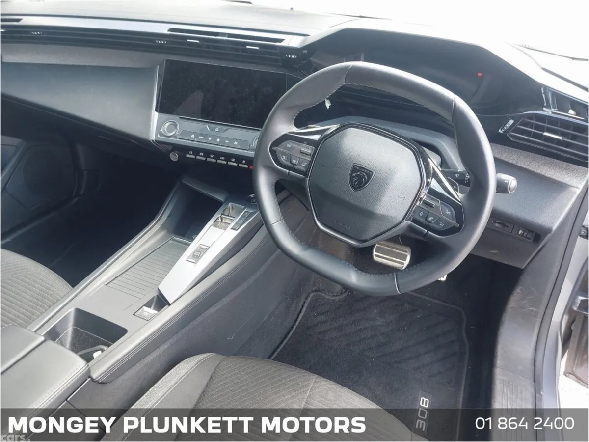 Peugeot 308 Hatchback, Petrol, 2022, Grey
