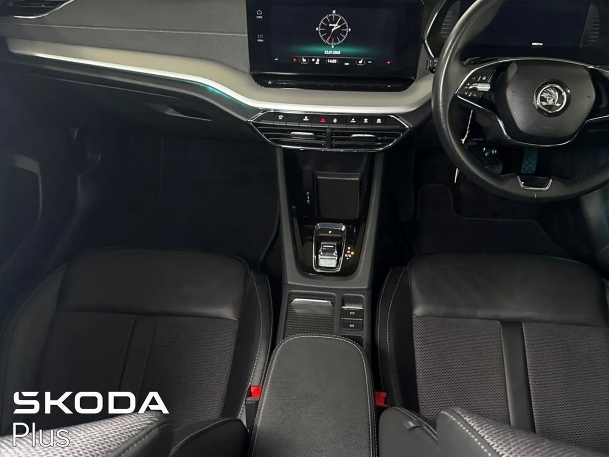 Skoda Octavia Saloon, Diesel, 2023, Blue