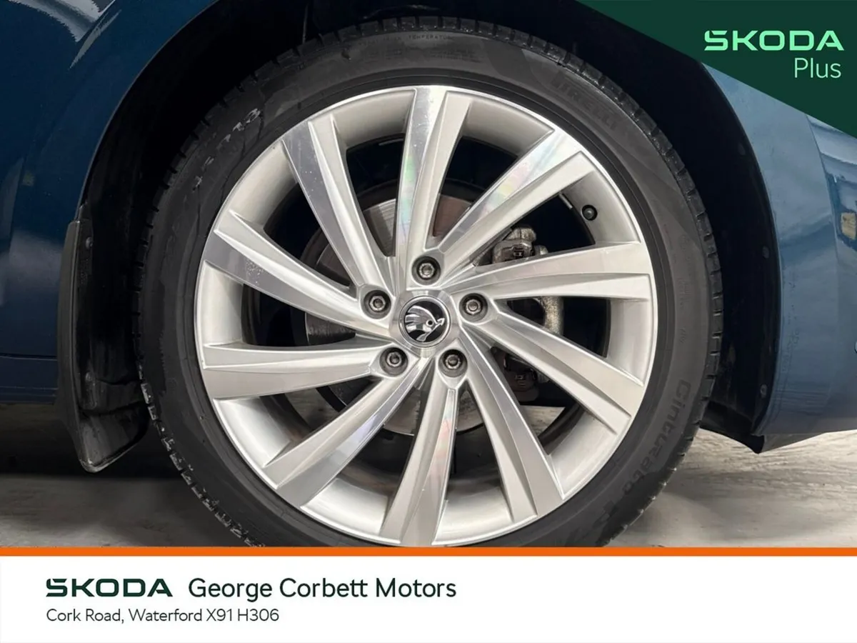 Skoda Octavia Saloon, Diesel, 2023, Blue