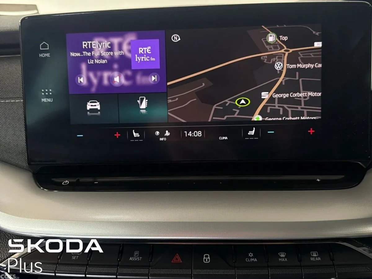 Skoda Octavia Saloon, Diesel, 2023, Blue