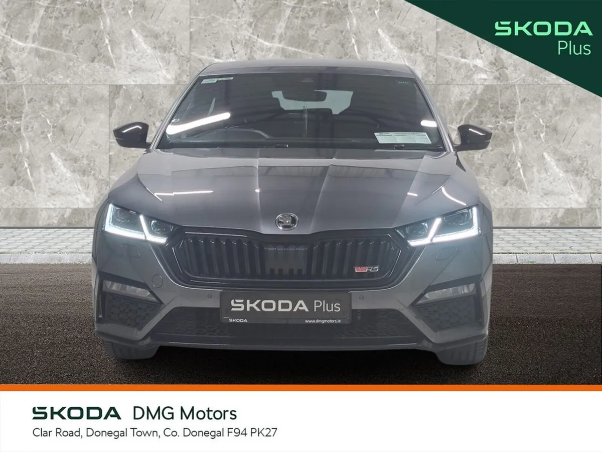 Skoda Octavia Saloon, Diesel, 2024, Grey
