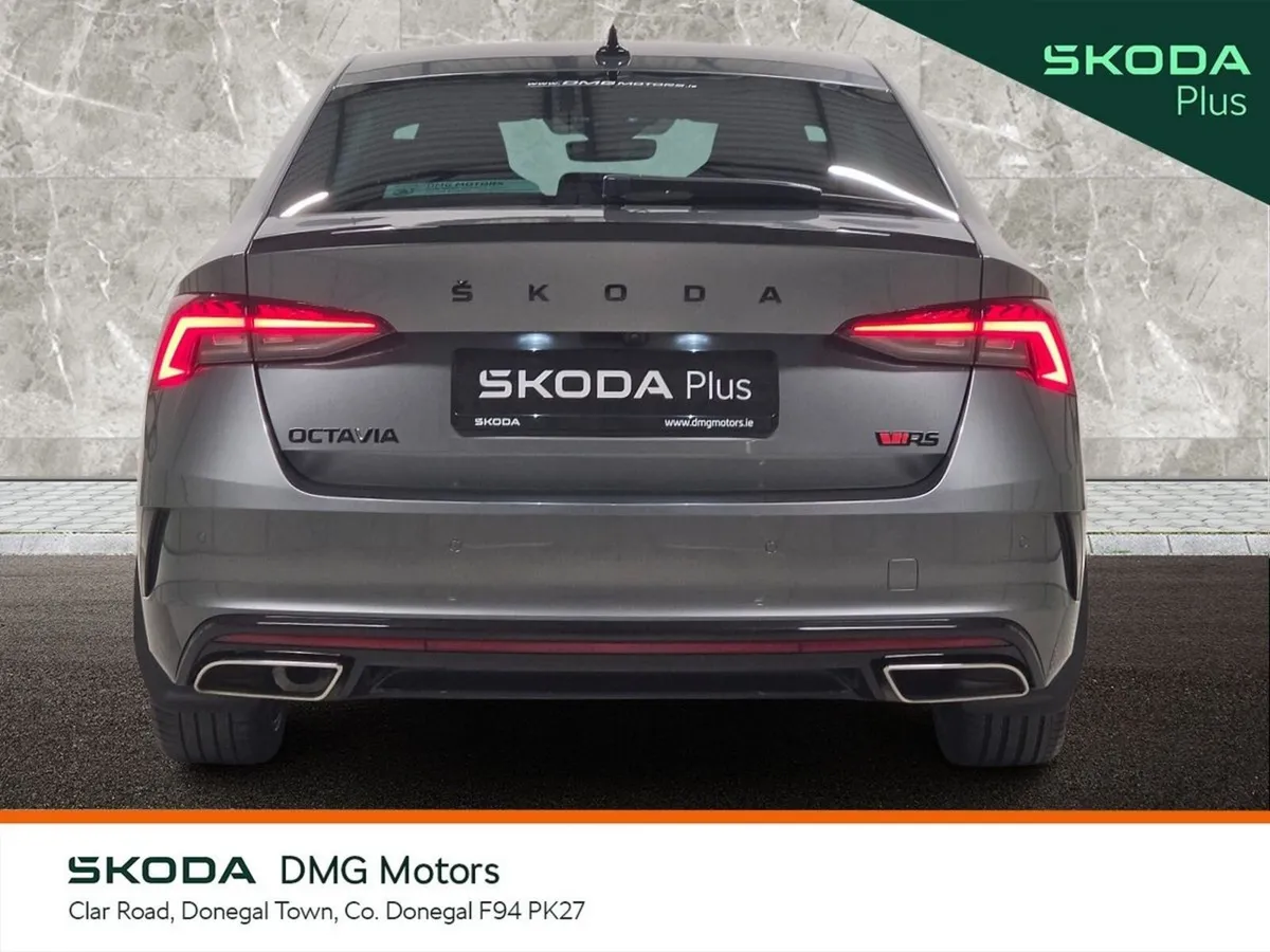 Skoda Octavia Saloon, Diesel, 2024, Grey